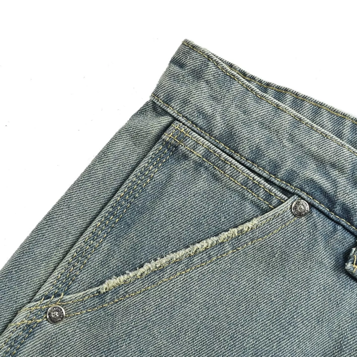 크롬하츠 크로스 패치 워싱 데님 하프 팬츠 상세 이미지 9