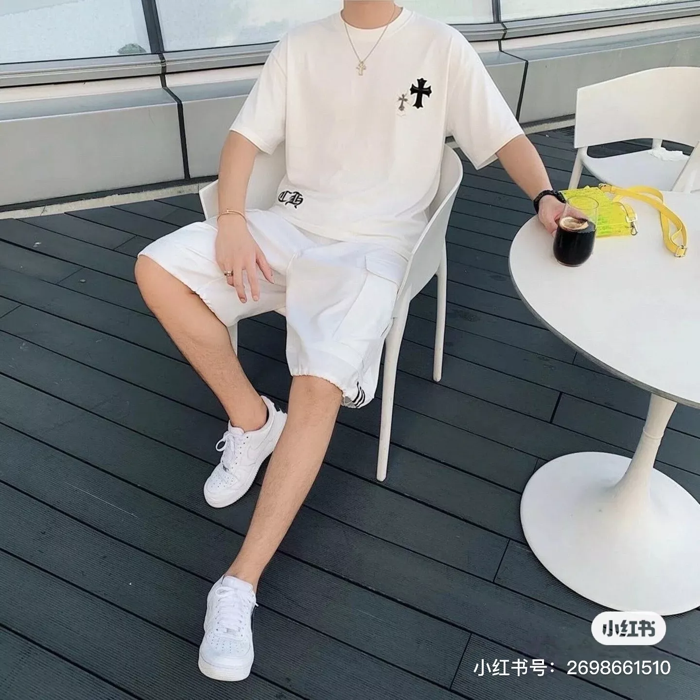 크롬하츠 26시즌 십자가 자수 오버핏 반소매 티셔츠 상세 이미지 12