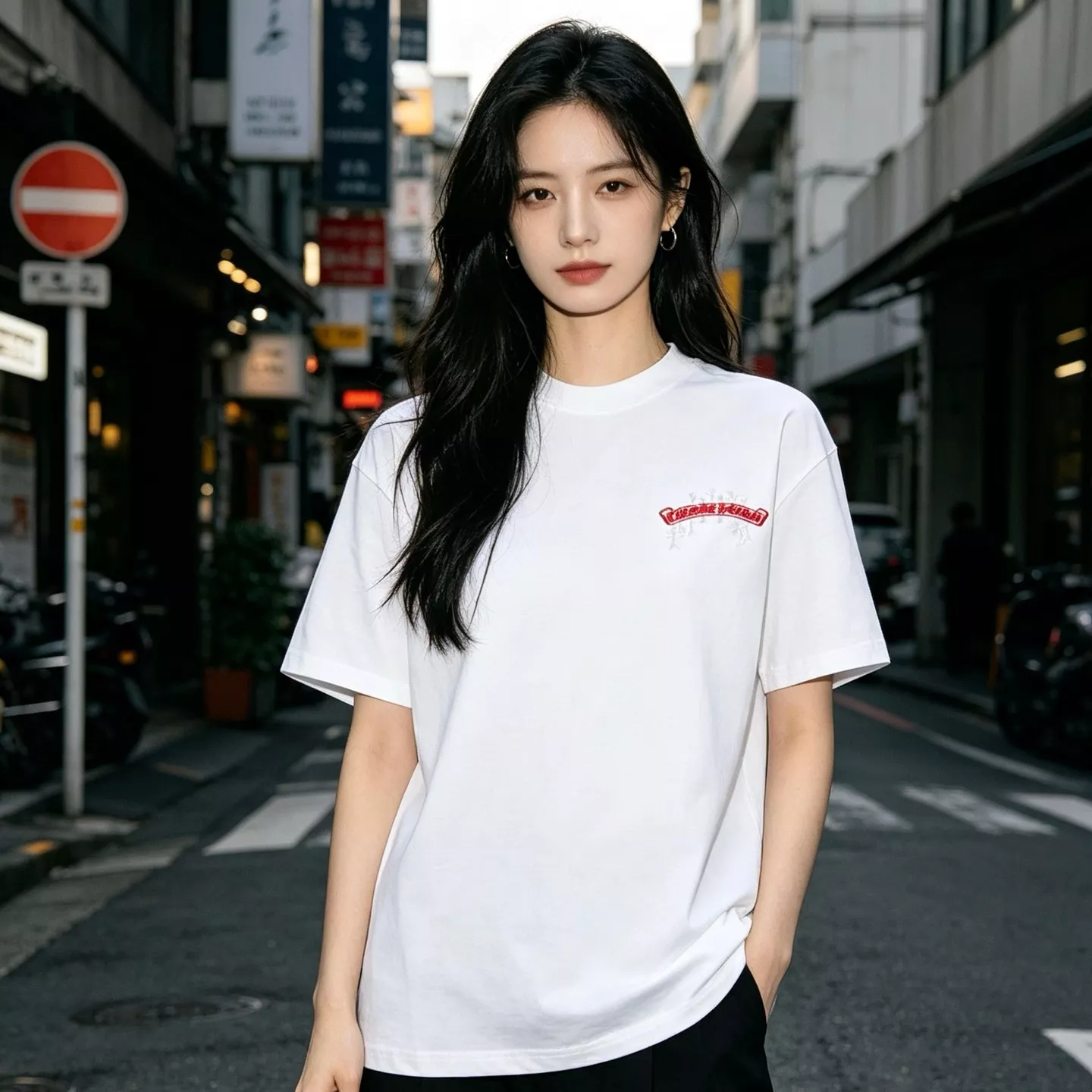 크롬하츠 십자가 클러스터 자수 오버핏 반소매 티셔츠 상세 이미지 11
