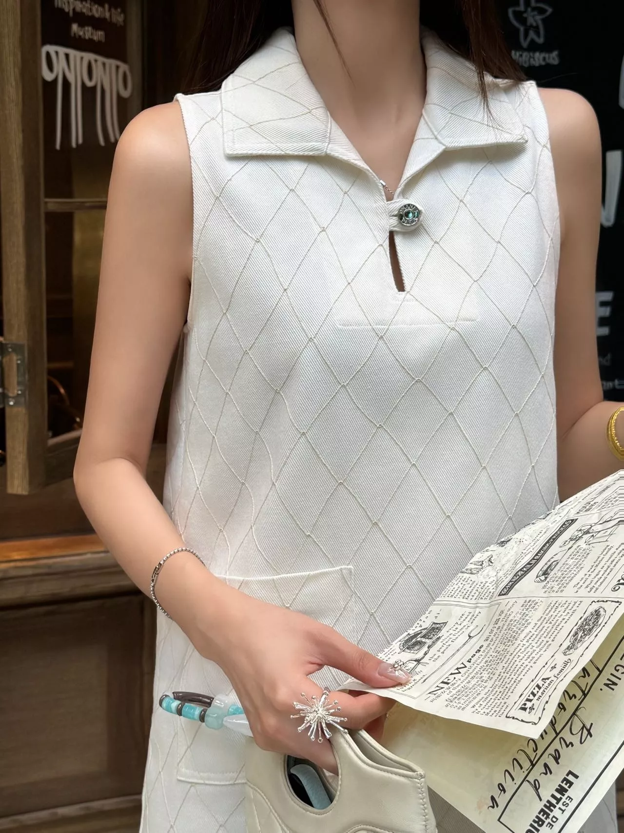 셀린느 카라 디테일 퀼팅 텍스처 민소매 원피스 상세 이미지 21
