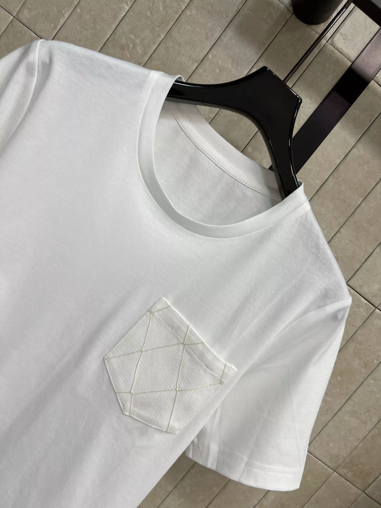 셀린느 퀼팅 포켓 반소매 티셔츠 하이웨이스트 스커트 세트 상세 이미지 2