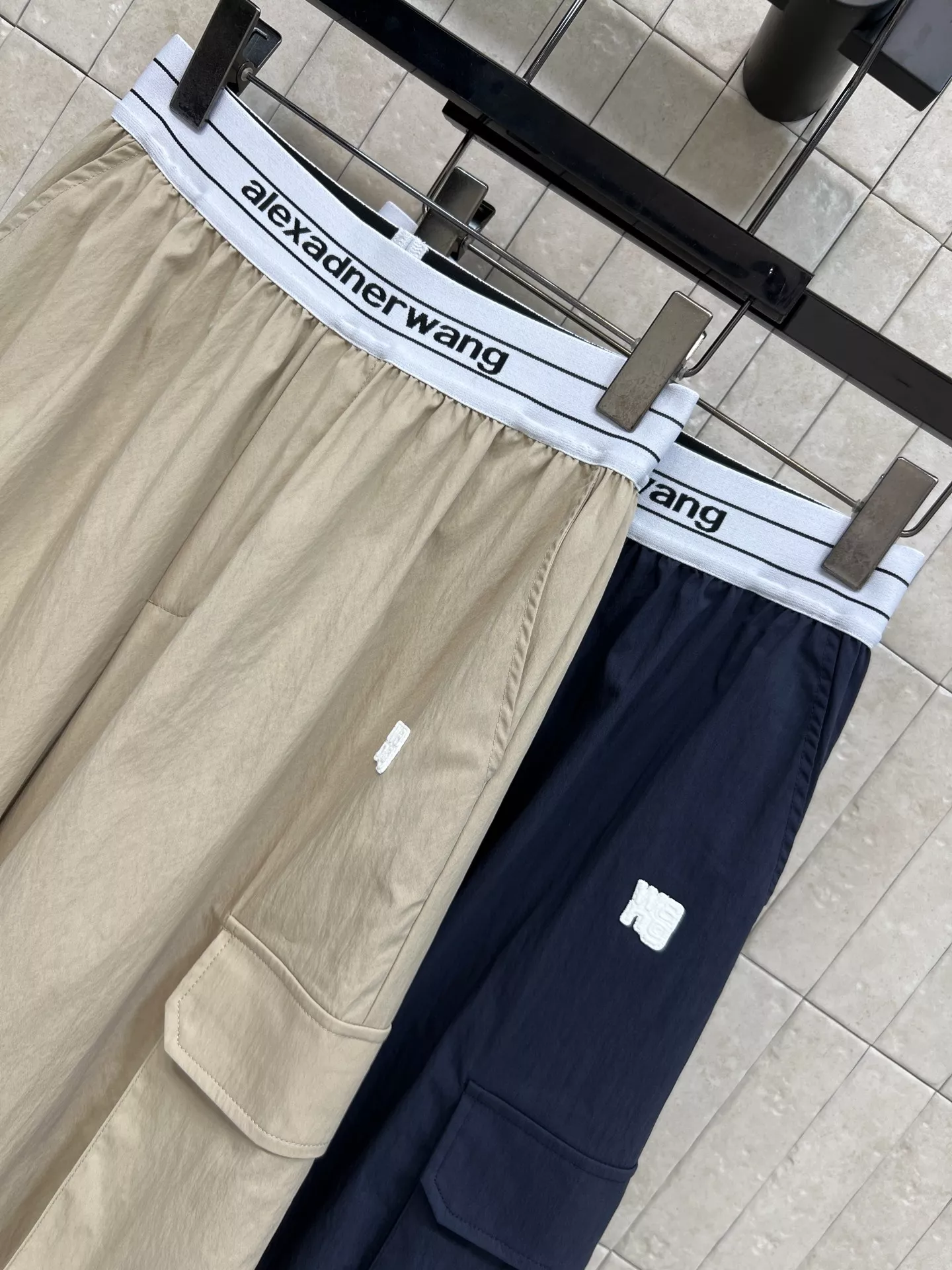 알렉산더왕 로고 밴딩 웨이스트 카고 와이드 팬츠 상세 이미지 6