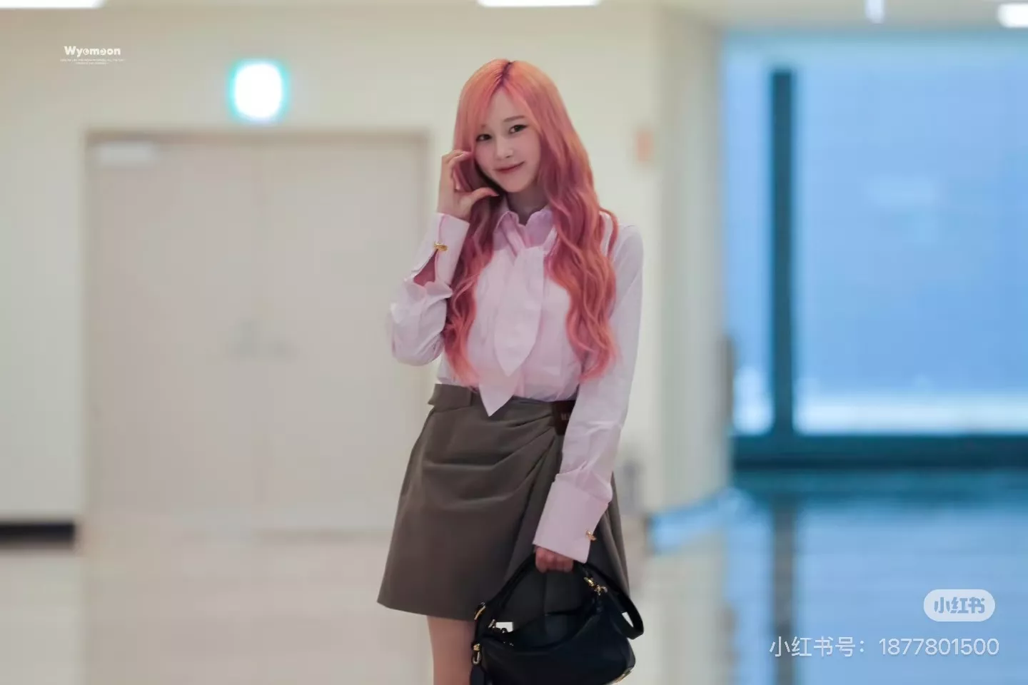 로에베 리본 타이 핑크 코튼 긴소매 셔츠 상세 이미지 42