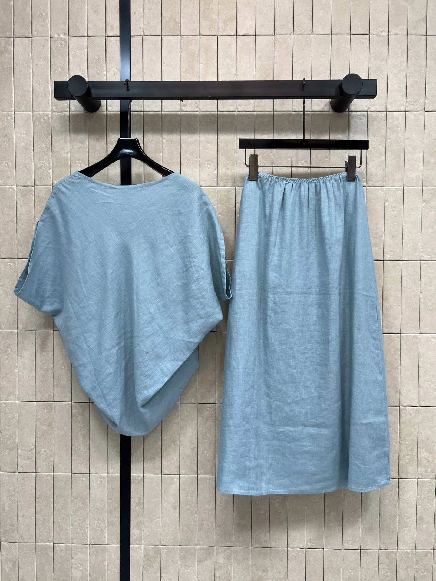 로로피아나 린넨 불규칙 밑단 상의 하이웨스트 롱스커트 투피스 상세 이미지 7