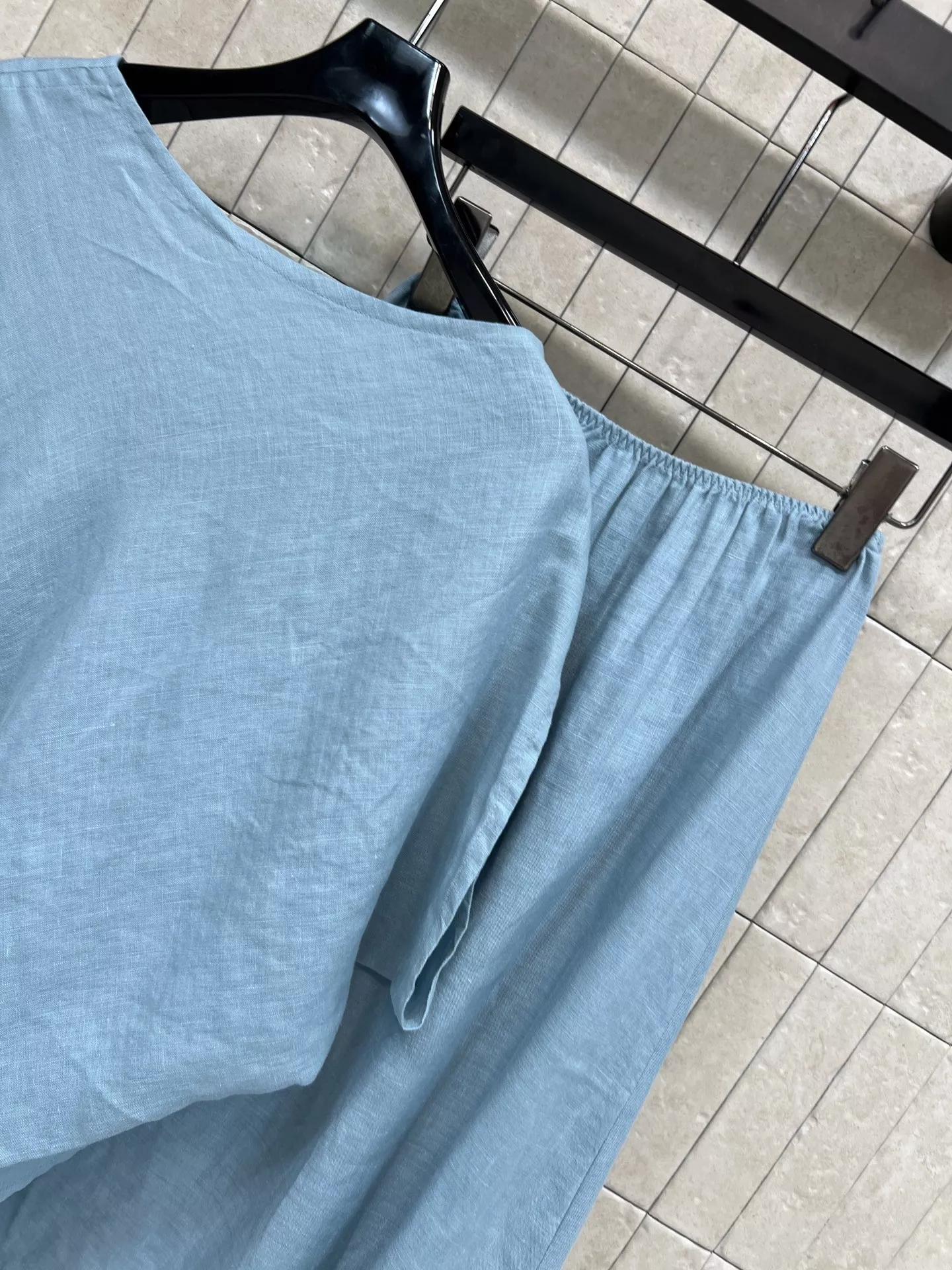 로로피아나 린넨 불규칙 밑단 상의 하이웨스트 롱스커트 투피스 상세 이미지 8