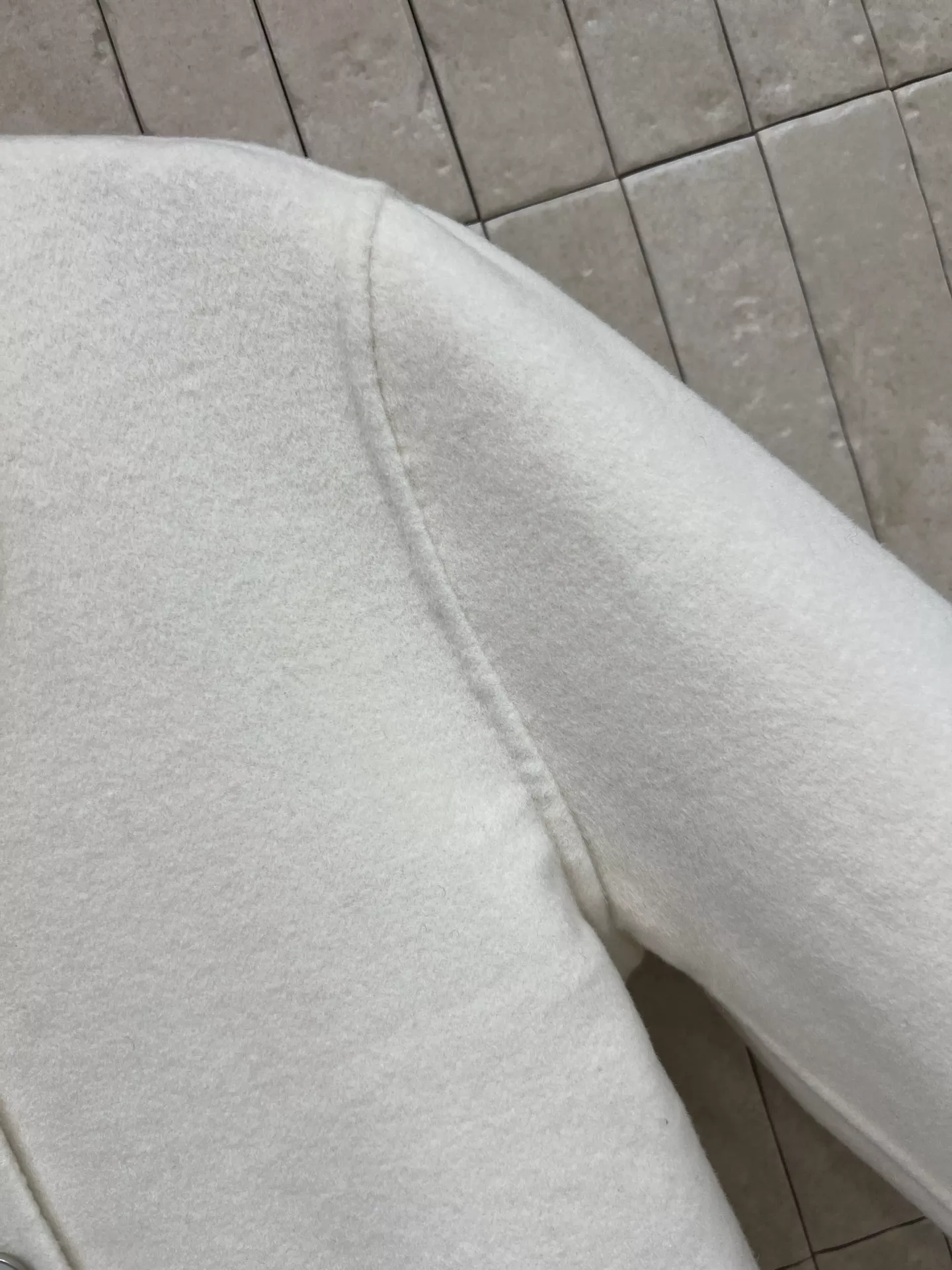 디올 블랙 리본 장식 울 쇼트 재킷 상세 이미지 4
