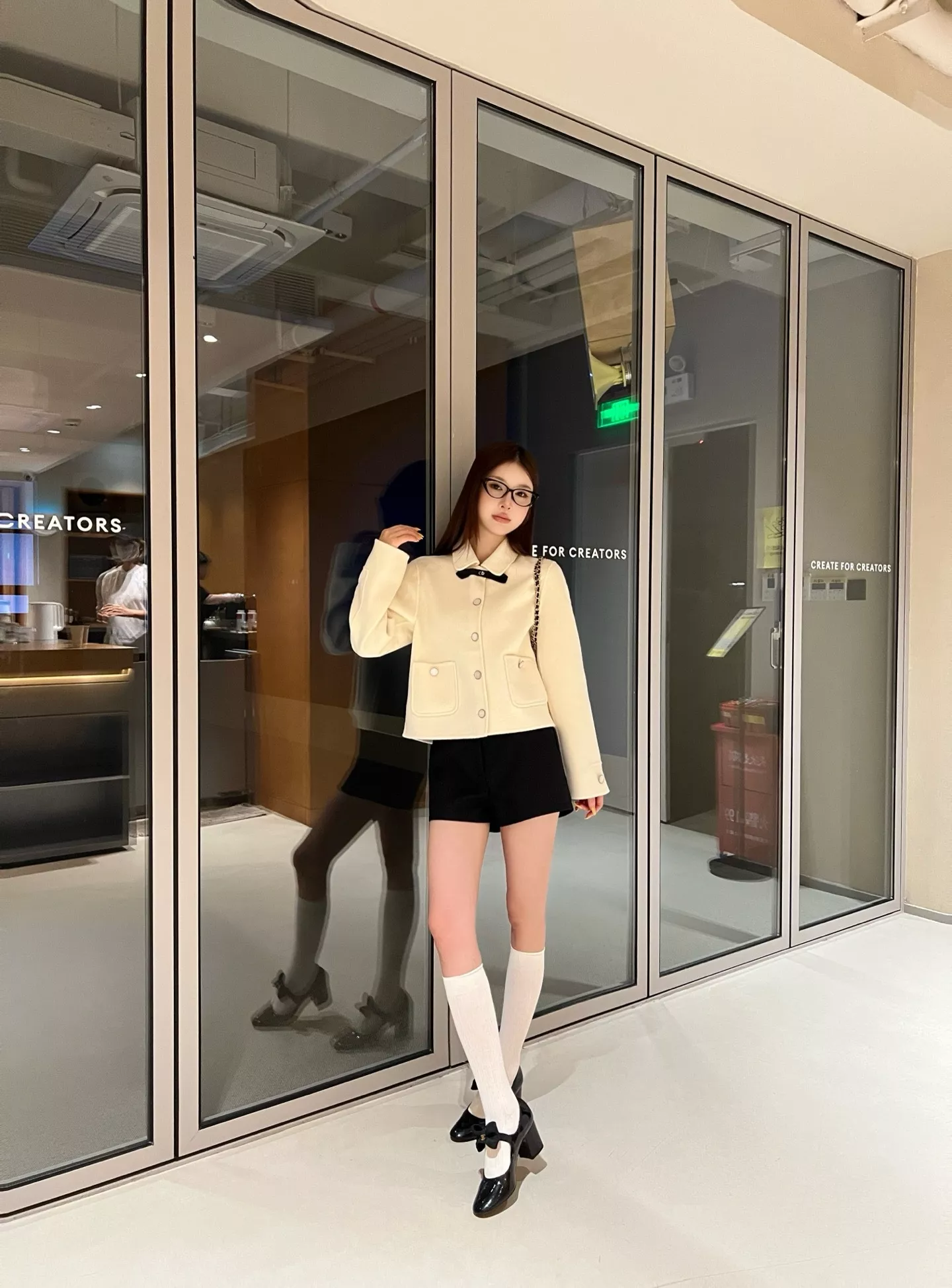디올 블랙 리본 장식 울 쇼트 재킷 상세 이미지 14