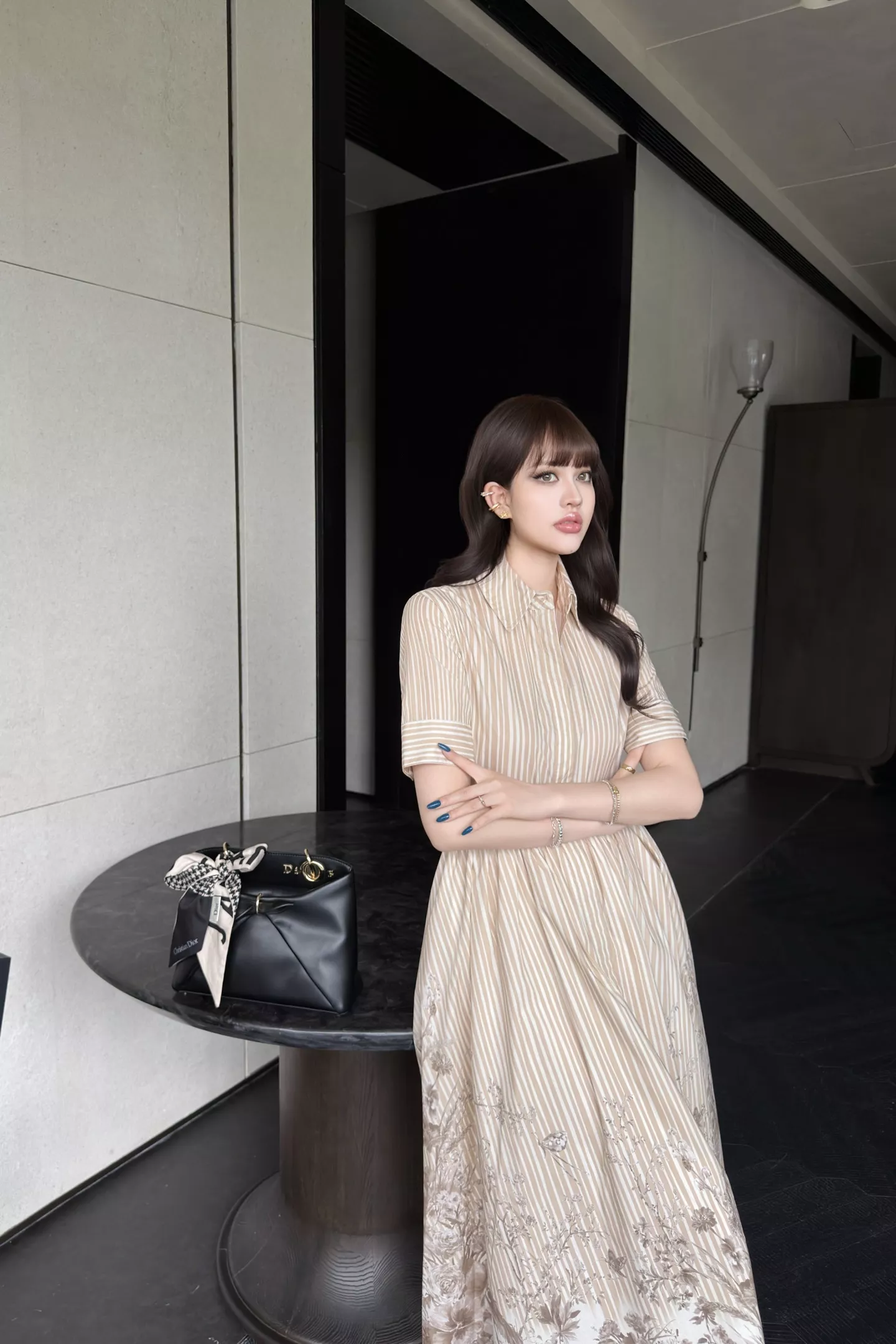 디올 스트라이프 플라워 프린트 벨트 셔츠 원피스 상세 이미지 31