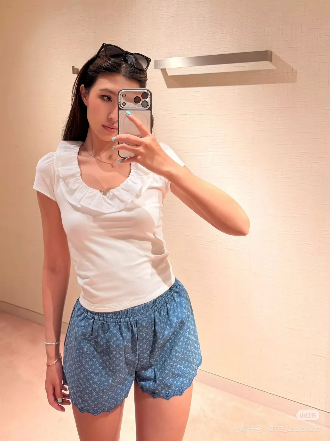 루이비통 모노그램 워싱 데님 밴딩 쇼트 팬츠 상세 이미지 20