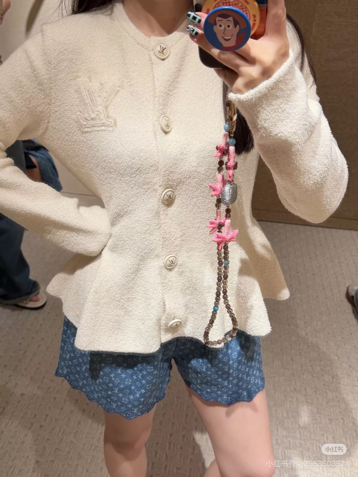 루이비통 모노그램 워싱 데님 밴딩 쇼트 팬츠 상세 이미지 32