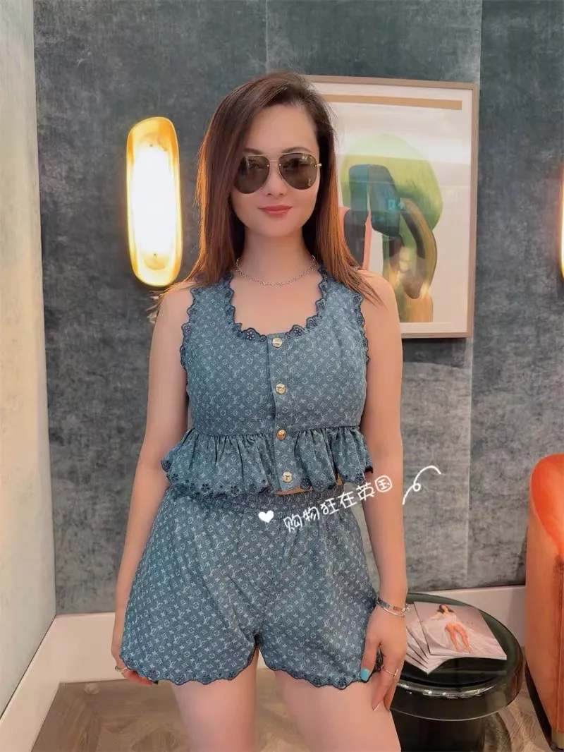 루이비통 모노그램 워싱 데님 U넥 프릴 쇼트 조끼 상세 이미지 26