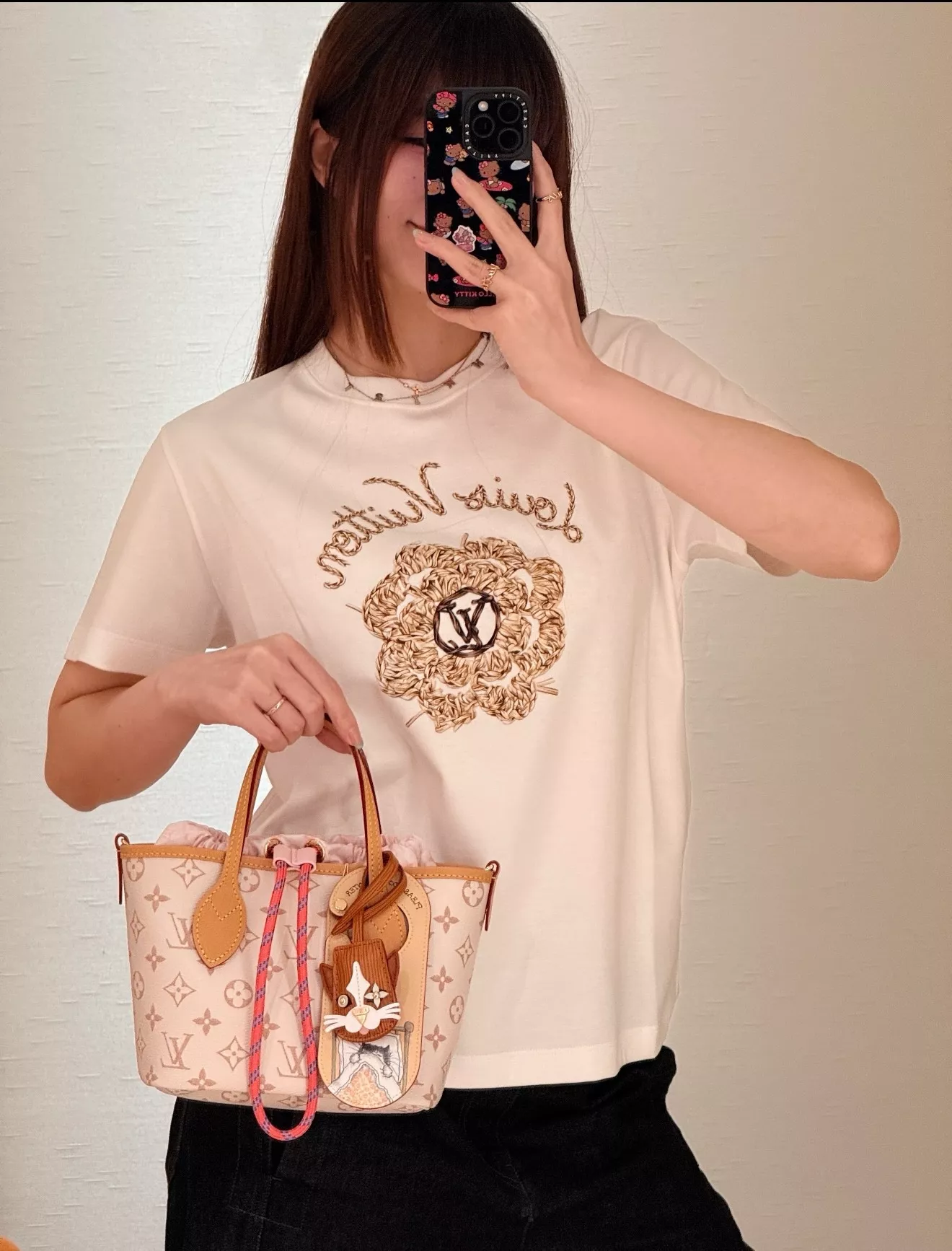 루이비통 화이트 프린트 루즈핏 반소매 티셔츠 상세 이미지 34