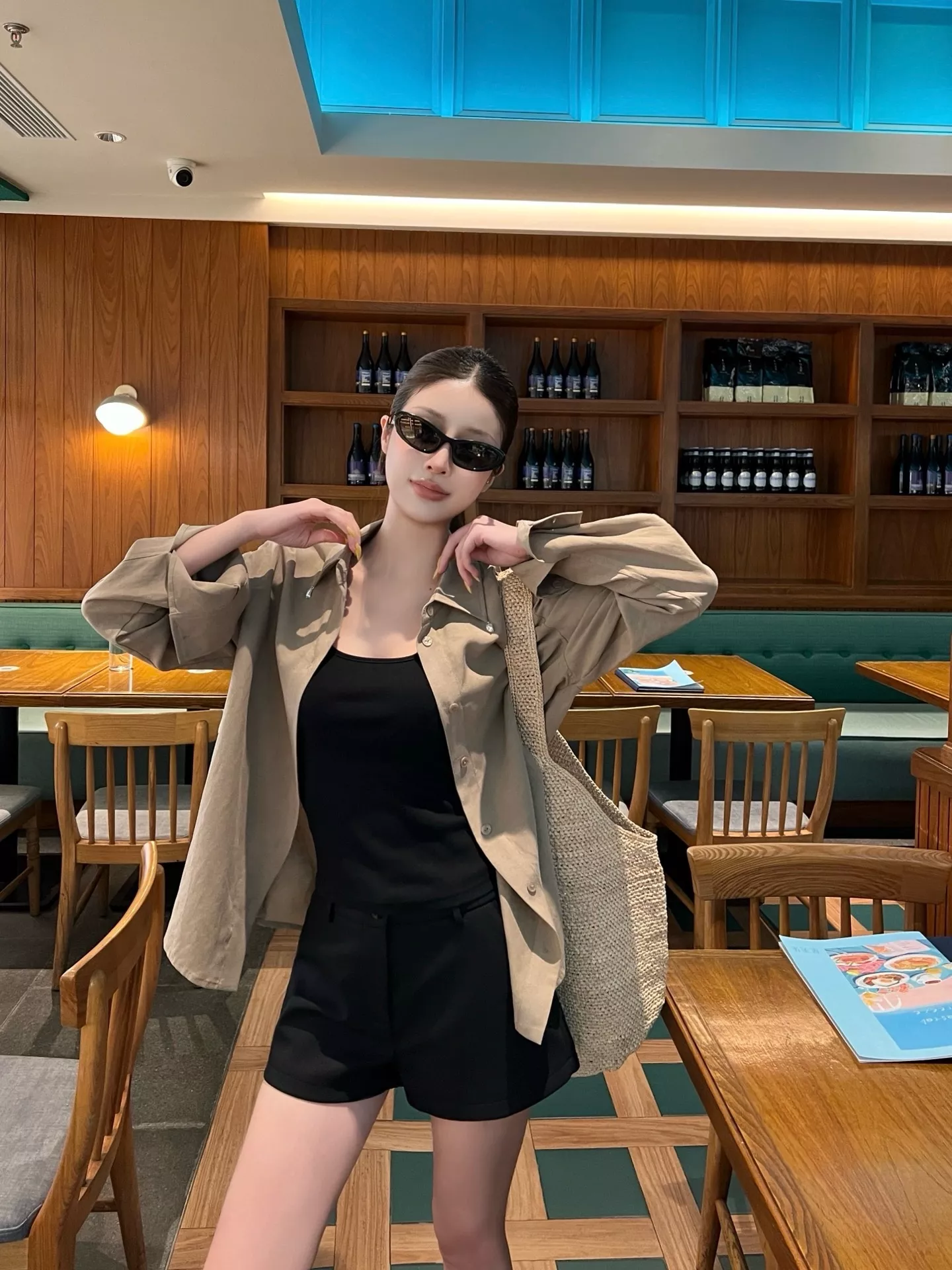 셀린느 진주 장식 텐셀 린넨 블렌드 긴소매 셔츠 상세 이미지 23