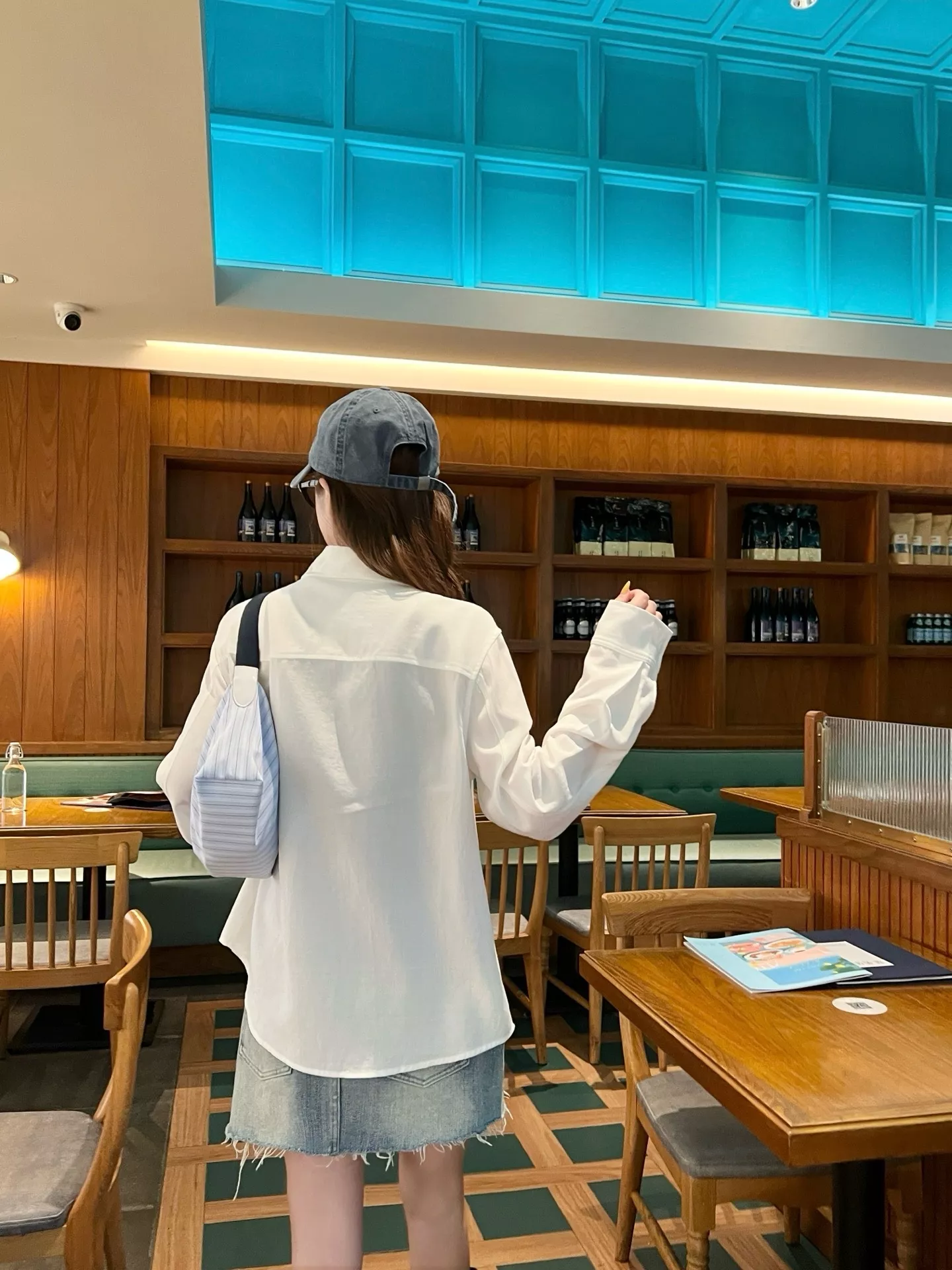 셀린느 진주 장식 텐셀 린넨 블렌드 긴소매 셔츠 상세 이미지 19