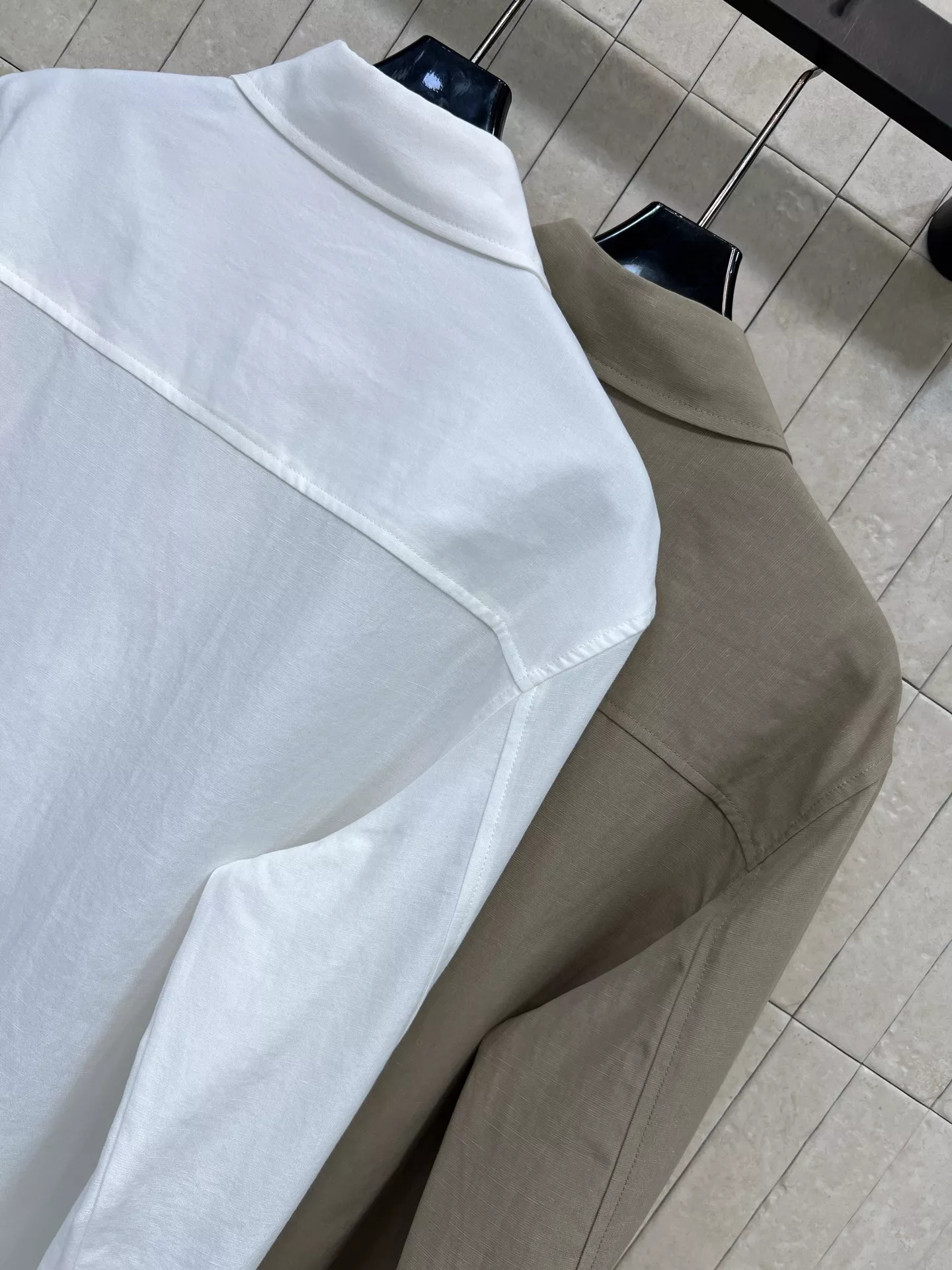 셀린느 진주 장식 텐셀 린넨 블렌드 긴소매 셔츠 상세 이미지 8