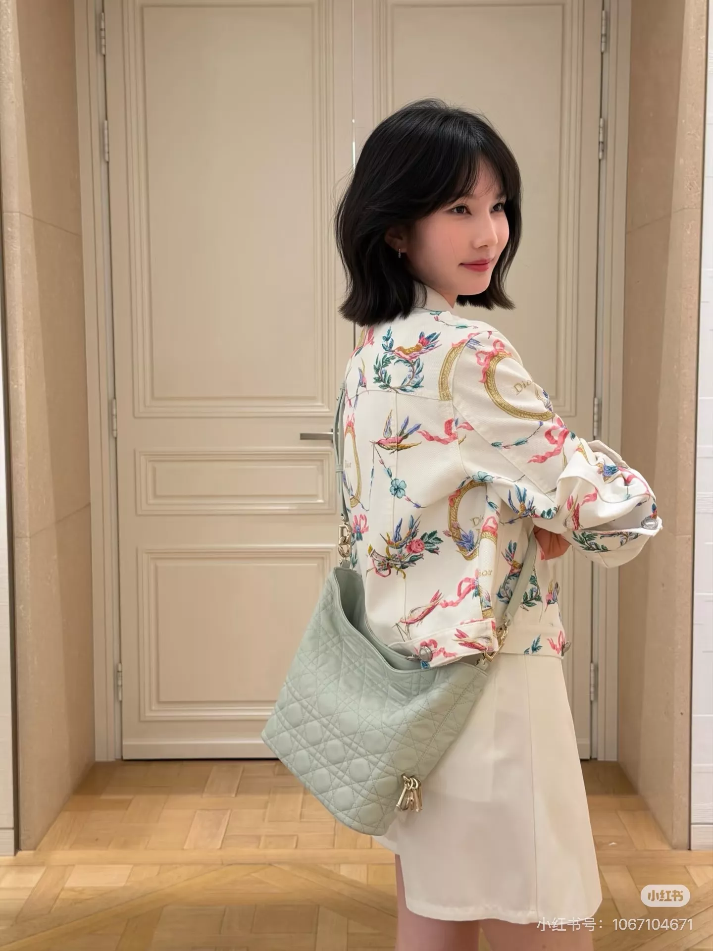 디올 플라워 버드 리본 프린트 크롭 데님 재킷 상세 이미지 21