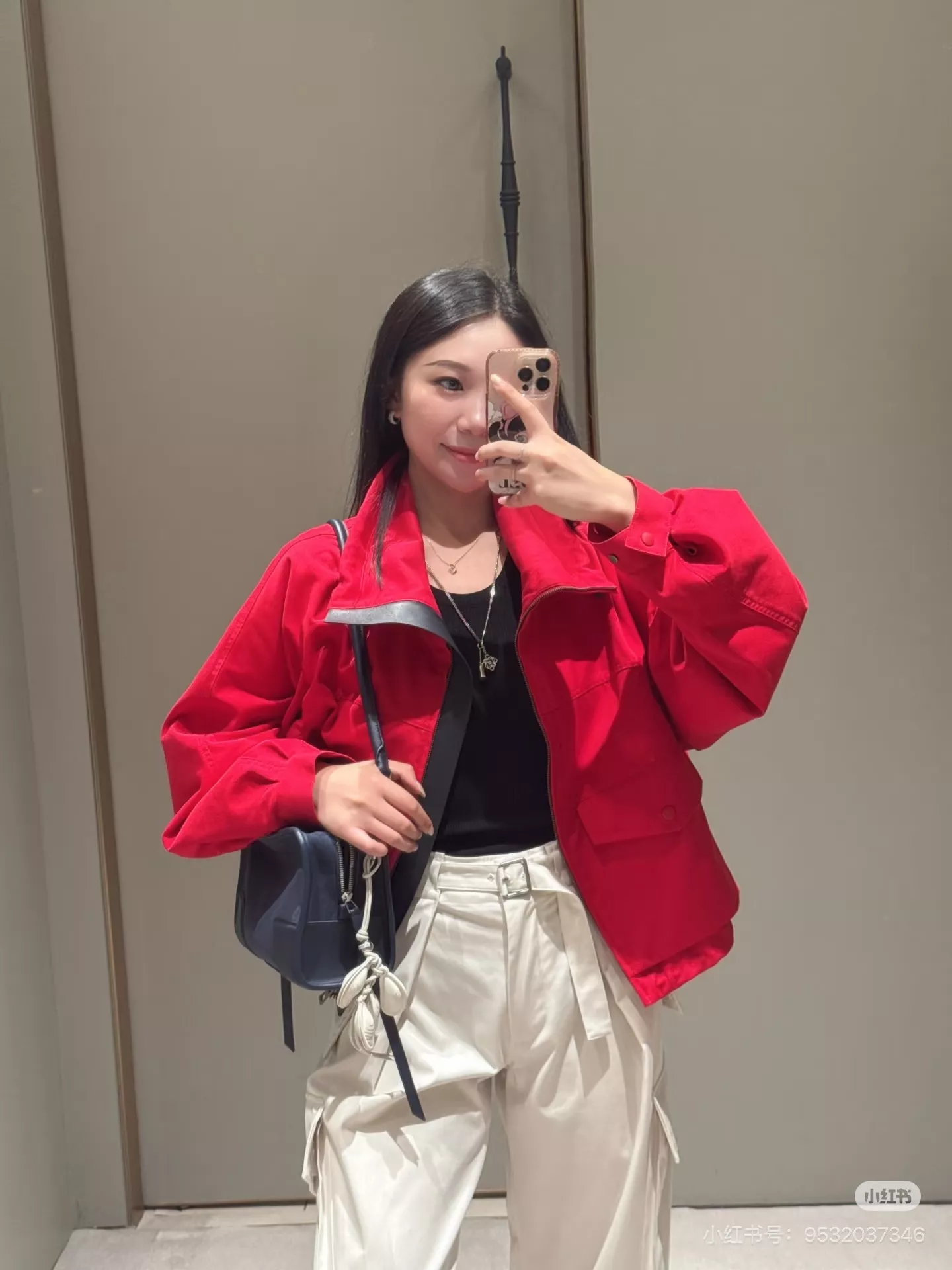 로에베 스탠드칼라 드로스트링 크롭 집업 재킷 상세 이미지 40