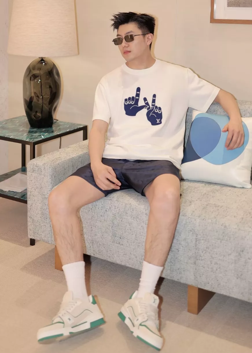 루이비통 핸드 제스처 자수 코튼 반소매 티셔츠 상세 이미지 34
