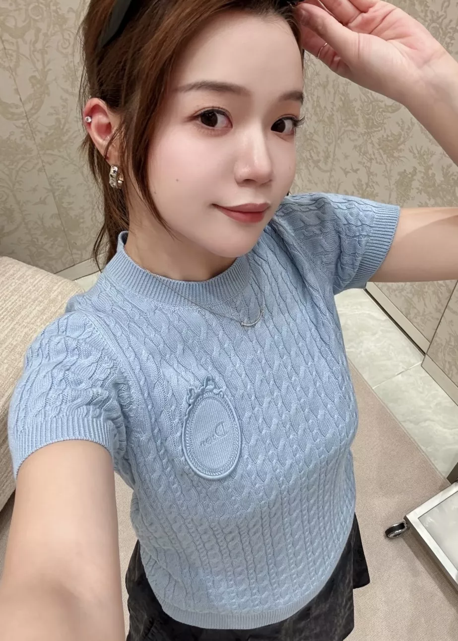 디올 꽈배기 자수 패치 반소매 니트 상세 이미지 31
