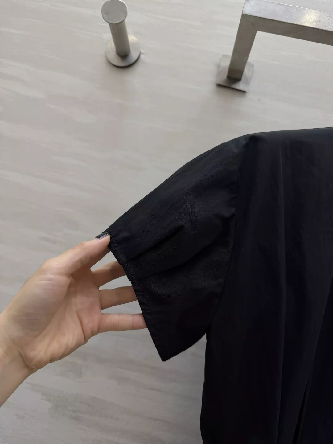 로에베 아나그램 자수 포켓 반소매 셔츠 원피스 상세 이미지 6