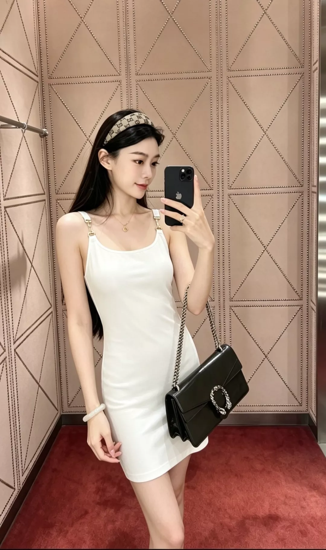 구찌 홀스빗 장식 스퀘어넥 니트 슬리브리스 원피스 상세 이미지 15
