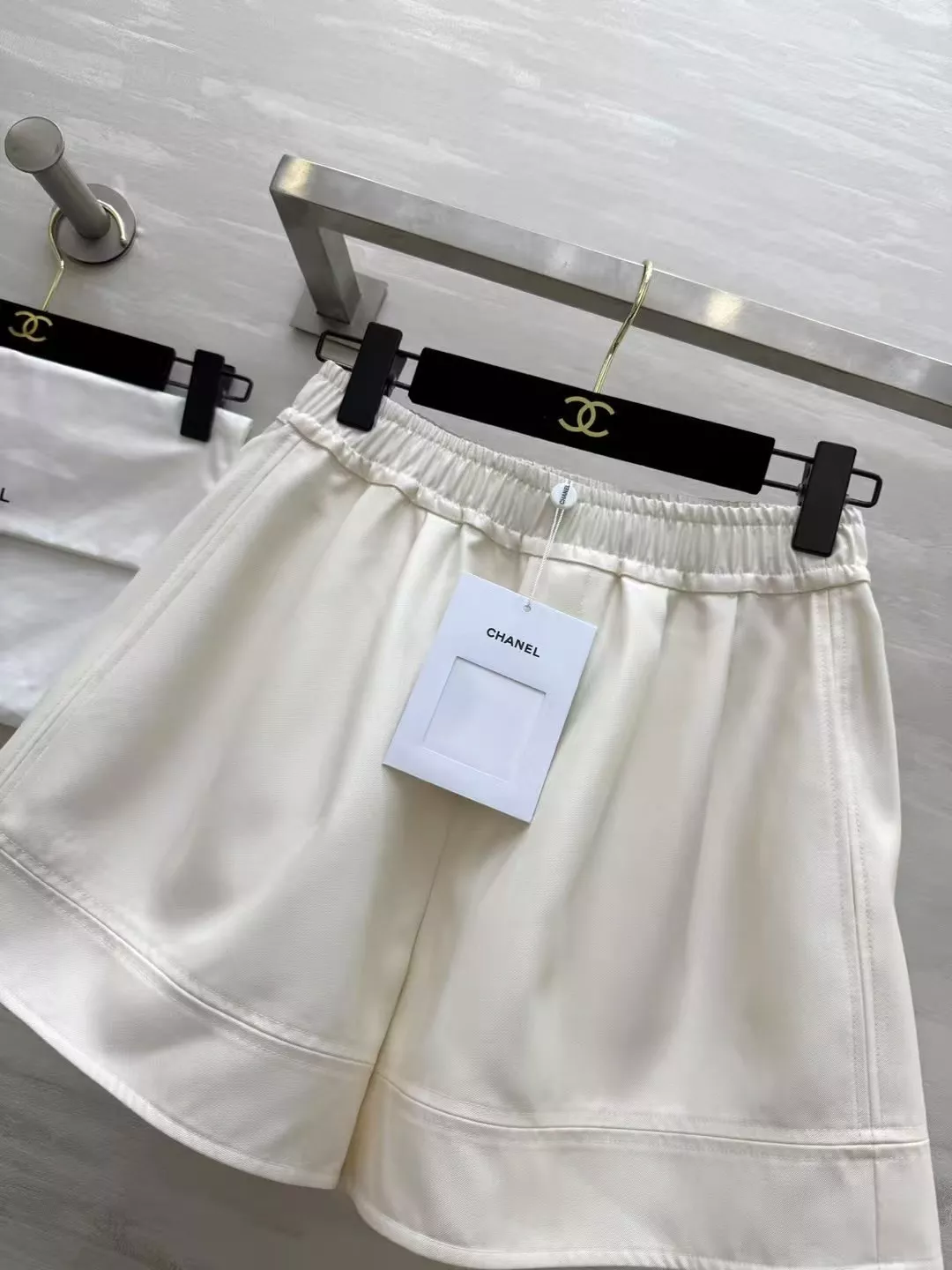 샤넬 이탈리아 수입 울 밴딩 하프 팬츠 상세 이미지 5