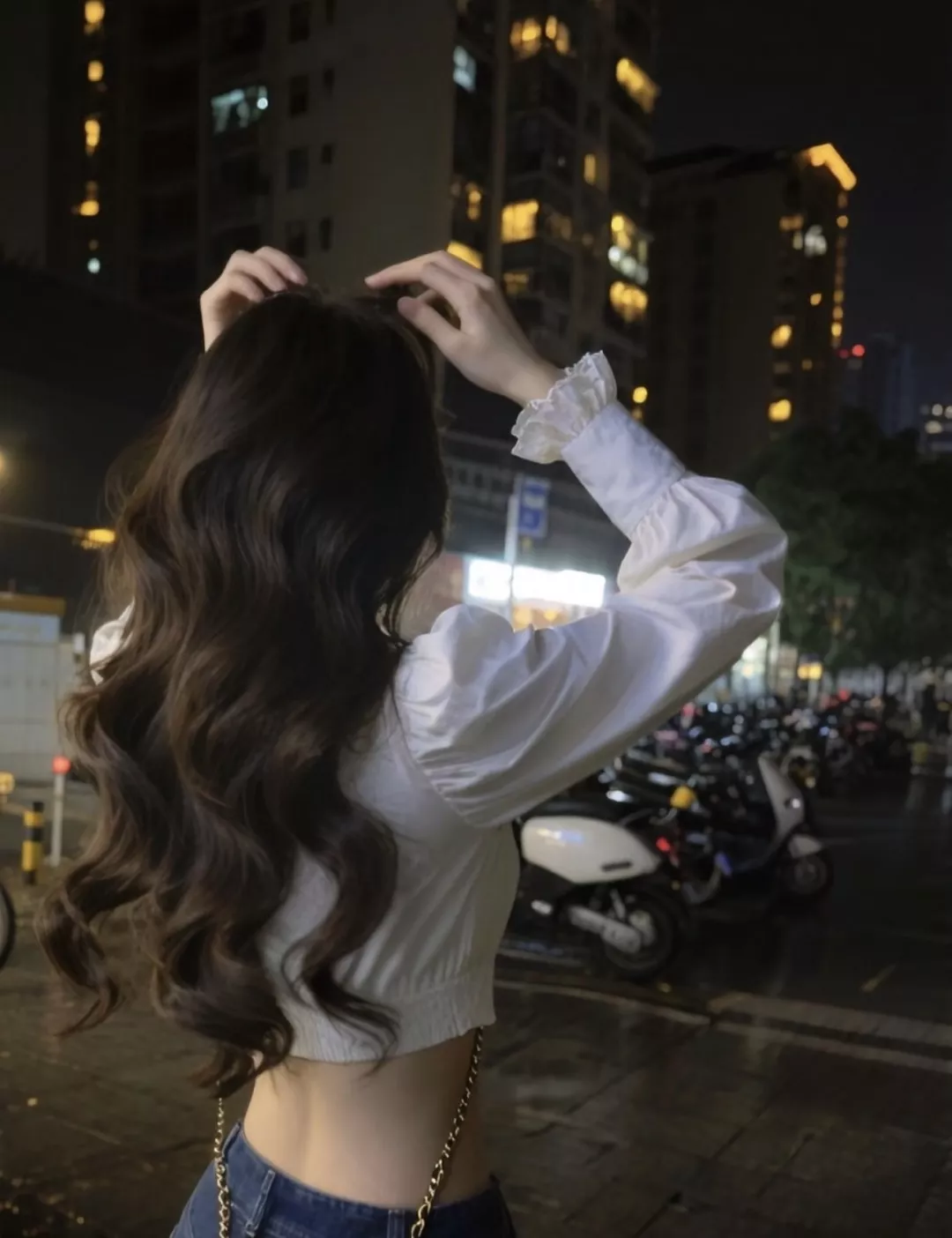 입생로랑 프릴 포인트 크롭 코튼 긴소매 셔츠 상세 이미지 16