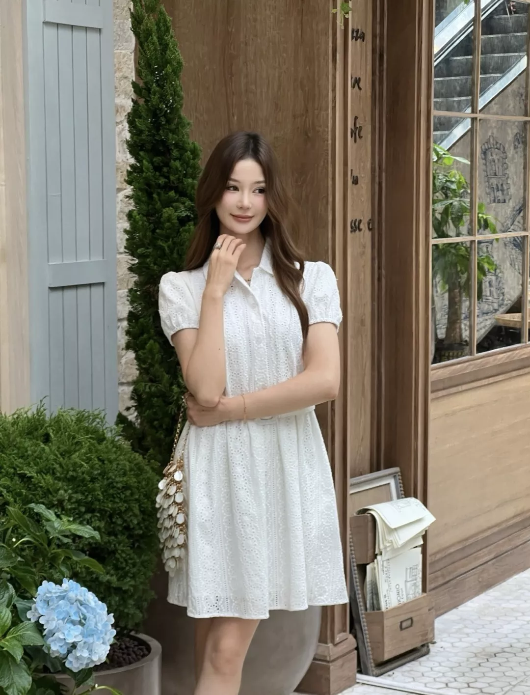 셀린느 플라워 펀칭 자수 벨트 반소매 화이트 원피스 상세 이미지 13