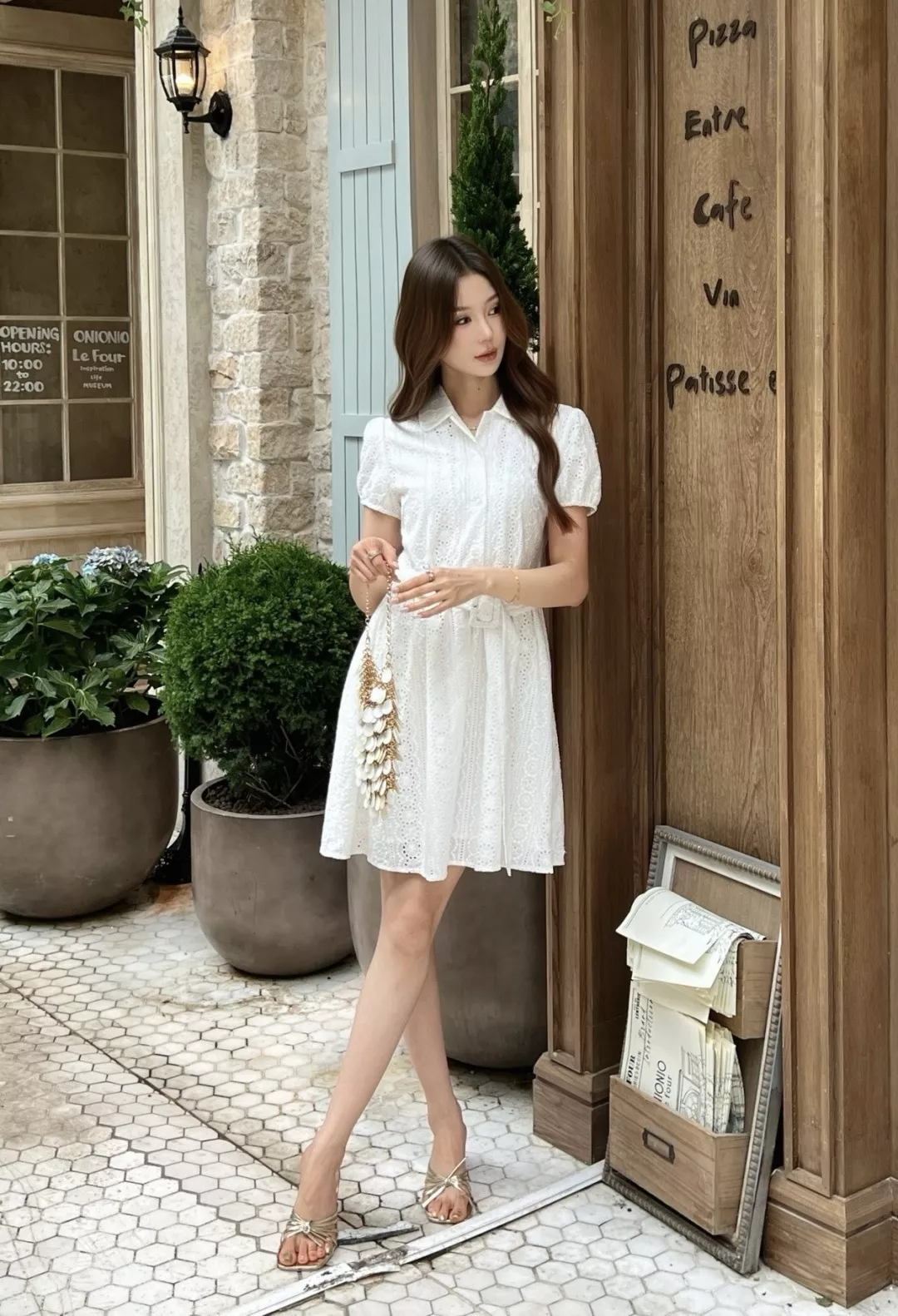 셀린느 플라워 펀칭 자수 벨트 반소매 화이트 원피스 상세 이미지 14