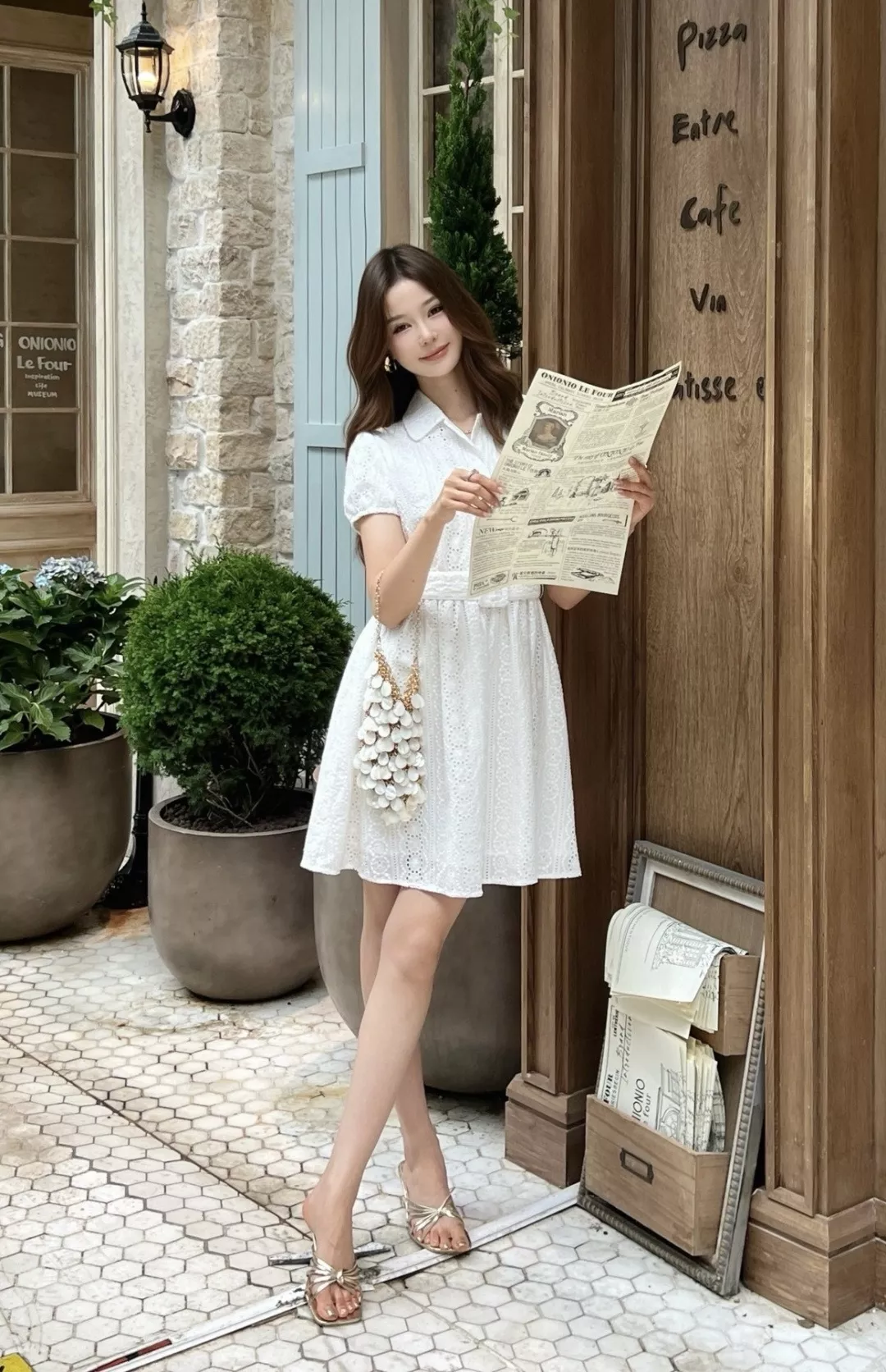 셀린느 플라워 펀칭 자수 벨트 반소매 화이트 원피스 상세 이미지 16
