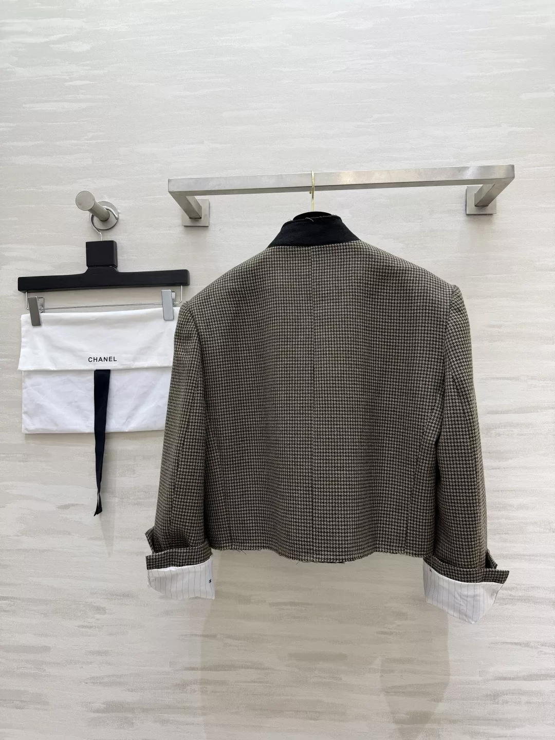 샤넬 하운드투스 프린지 크롭 정장 재킷 상세 이미지 9