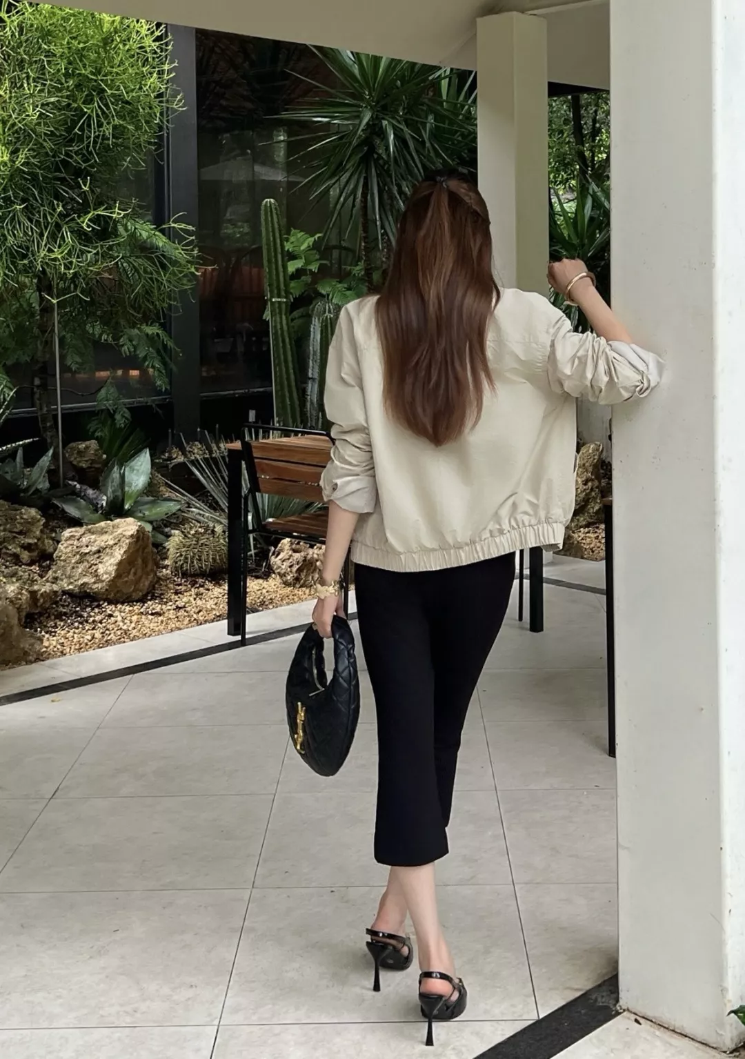 입생로랑 자수 로고 멀티포켓 스탠드넥 집업 재킷 상세 이미지 14