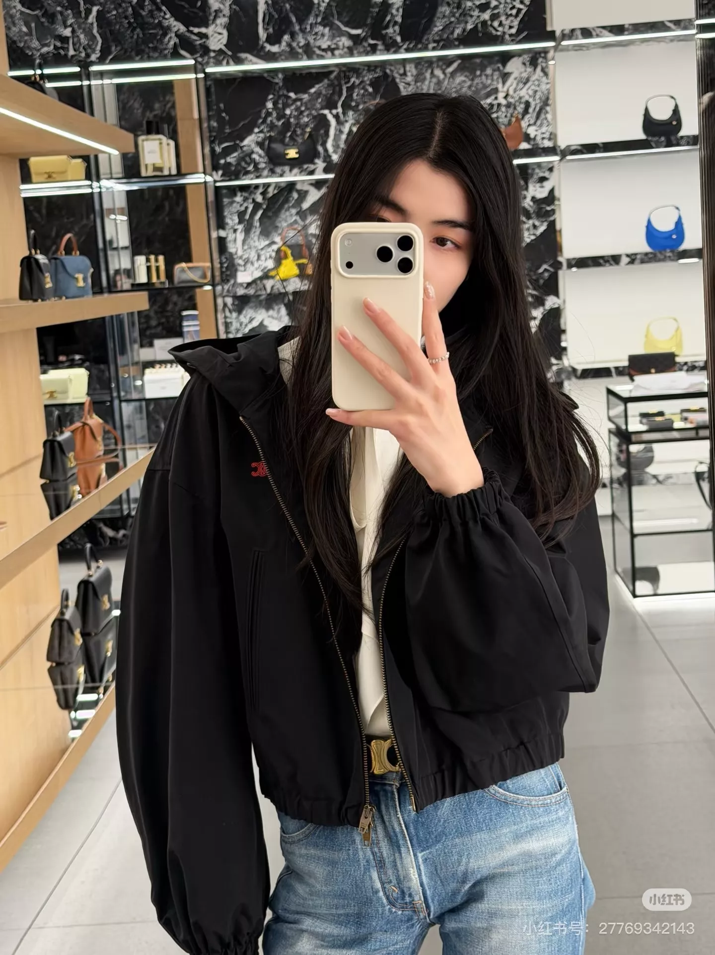 셀린느 레드 로고 포인트 크롭 후드 집업 재킷 상세 이미지 11