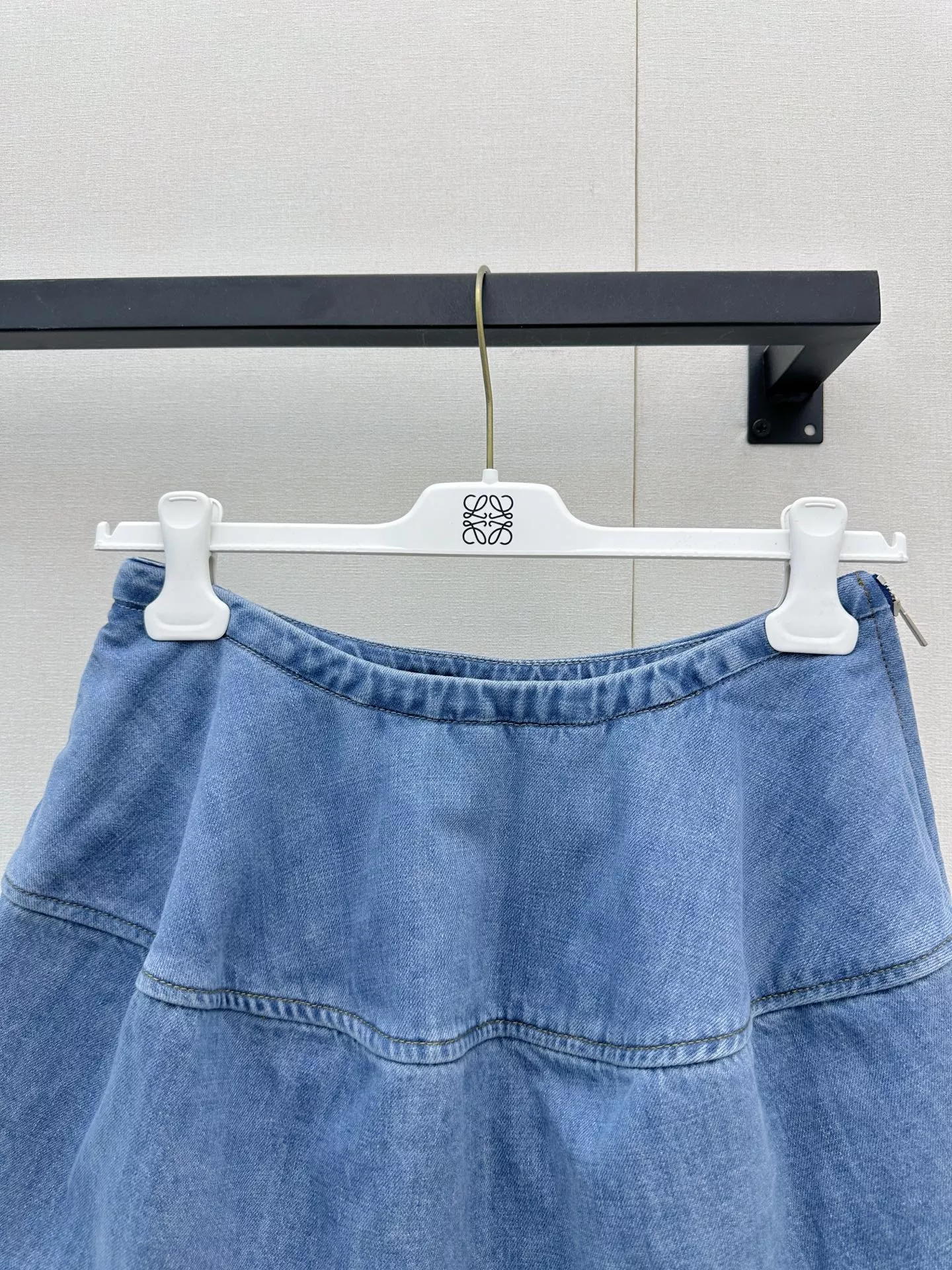 로에베 벌룬 실루엣 워싱 데님 미니 스커트 상세 이미지 2