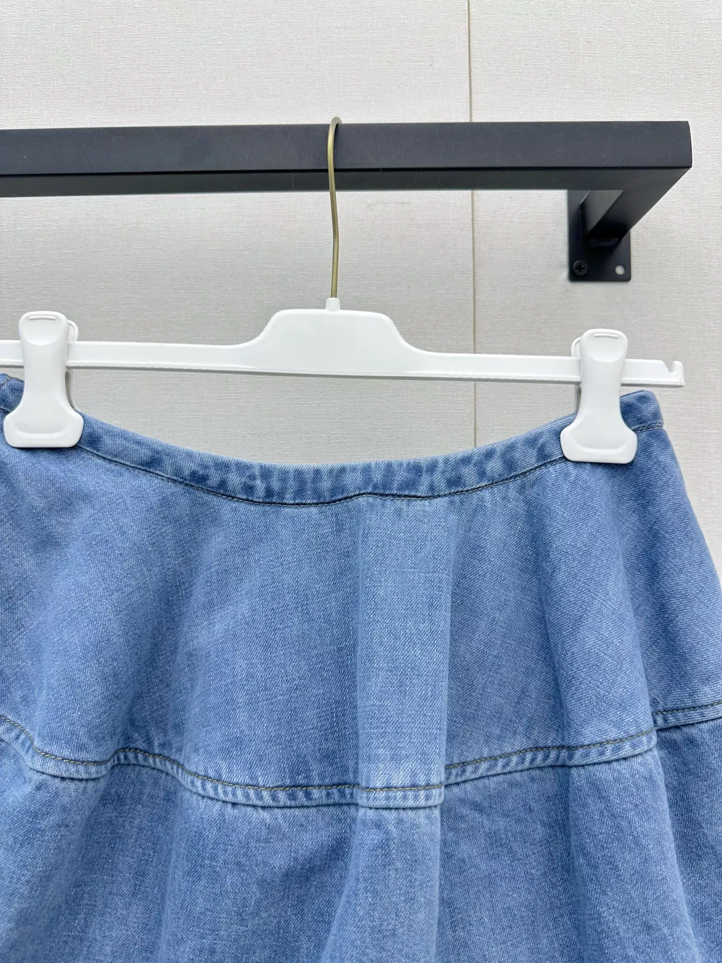 로에베 벌룬 실루엣 워싱 데님 미니 스커트 상세 이미지 8