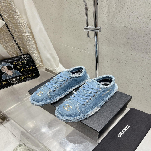 샤넬 태슬 자수 데님 로우탑 스니커즈