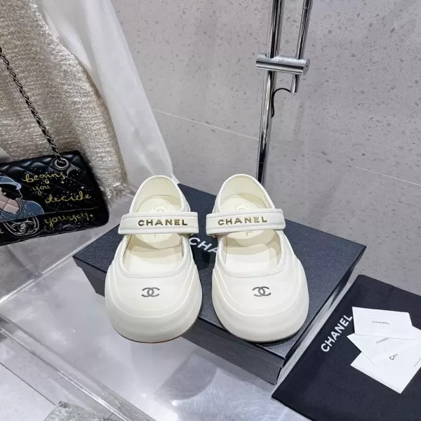 샤넬 클래식 메리제인 레더 플랫폼 로우탑