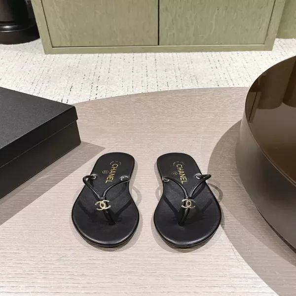 샤넬 더블C 플랫 양가죽 쪼리
