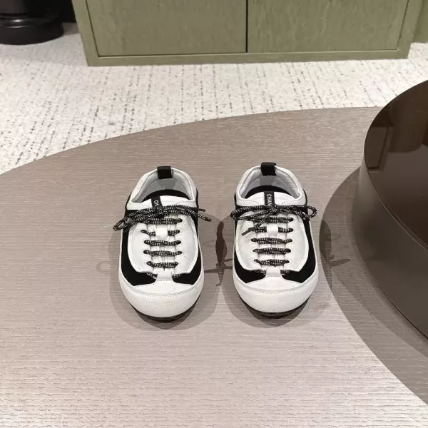샤넬 배색 스웨이드 카프스킨 레이스업 로우탑 스니커즈