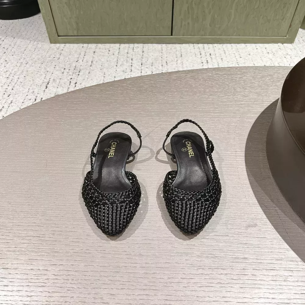 샤넬 위빙 펀칭 통기성 포인티드토 슬링백 샌들