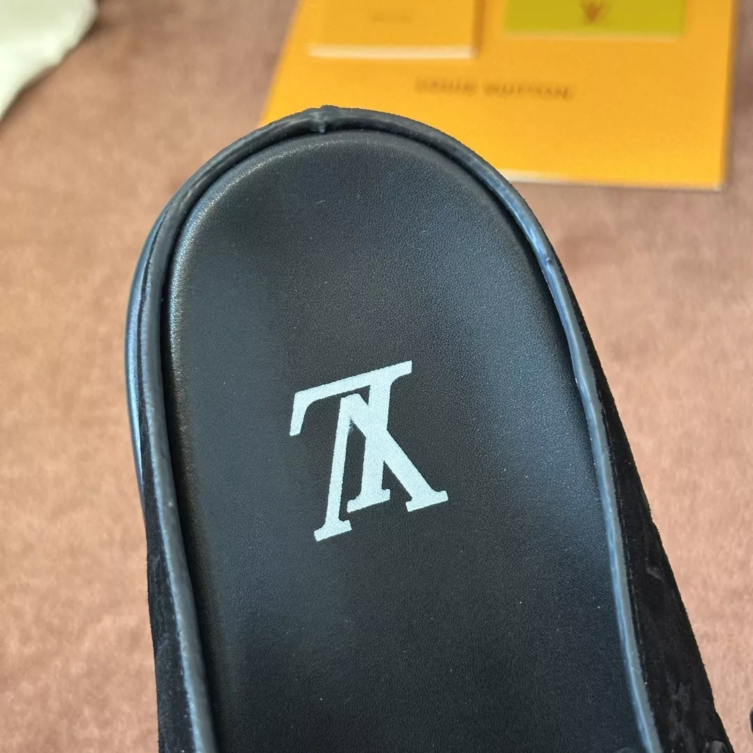 루이비통 메리제인 T스트랩 퍼안감 샌들 상세 이미지 5