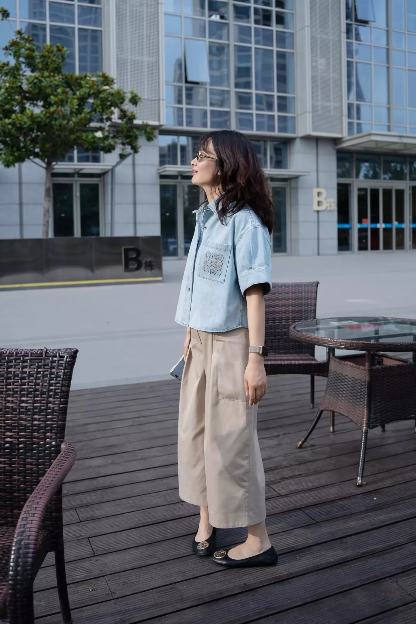 로에베 자수 로고 데님 긴소매 셔츠 상세 이미지 67