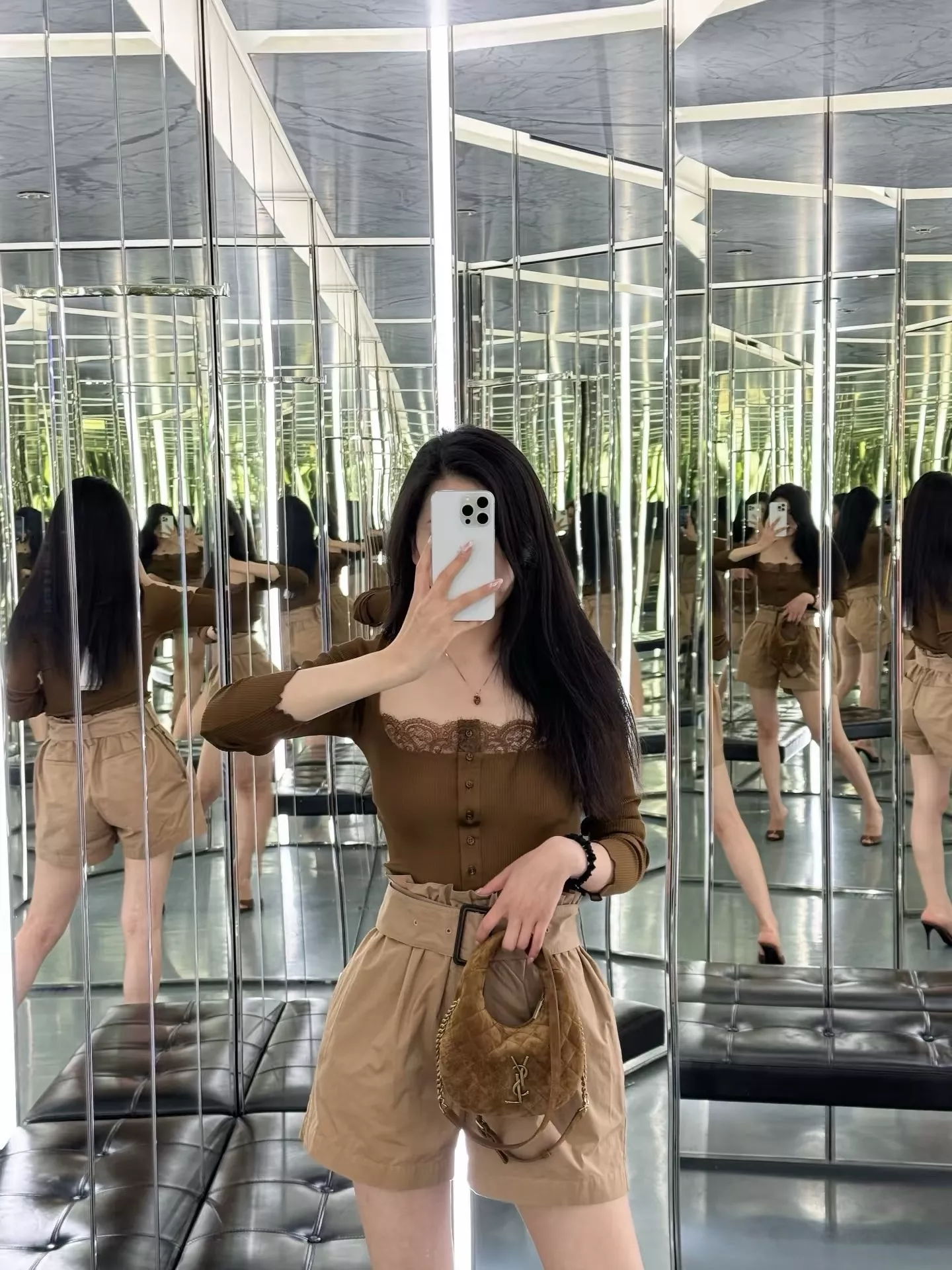 입생로랑 트리플 프로텍션 우븐 반바지 상세 이미지 68