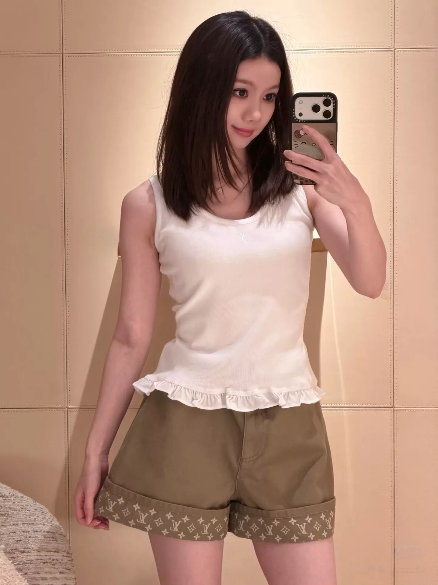 루이비통 로고 포인트 슬림핏 민소매 탱크탑 상세 이미지 82