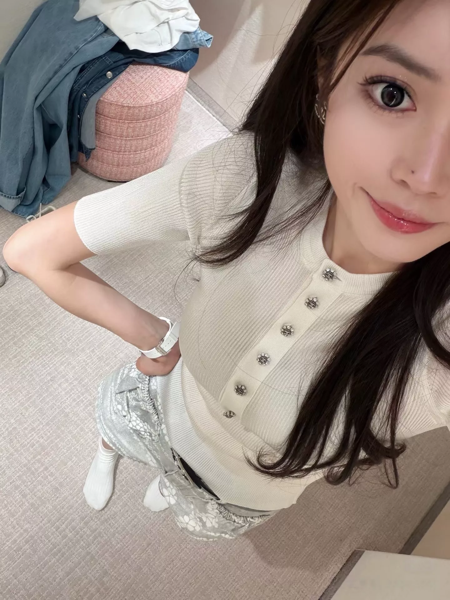 샤넬 배색 버튼 카라 반소매 니트 상세 이미지 122