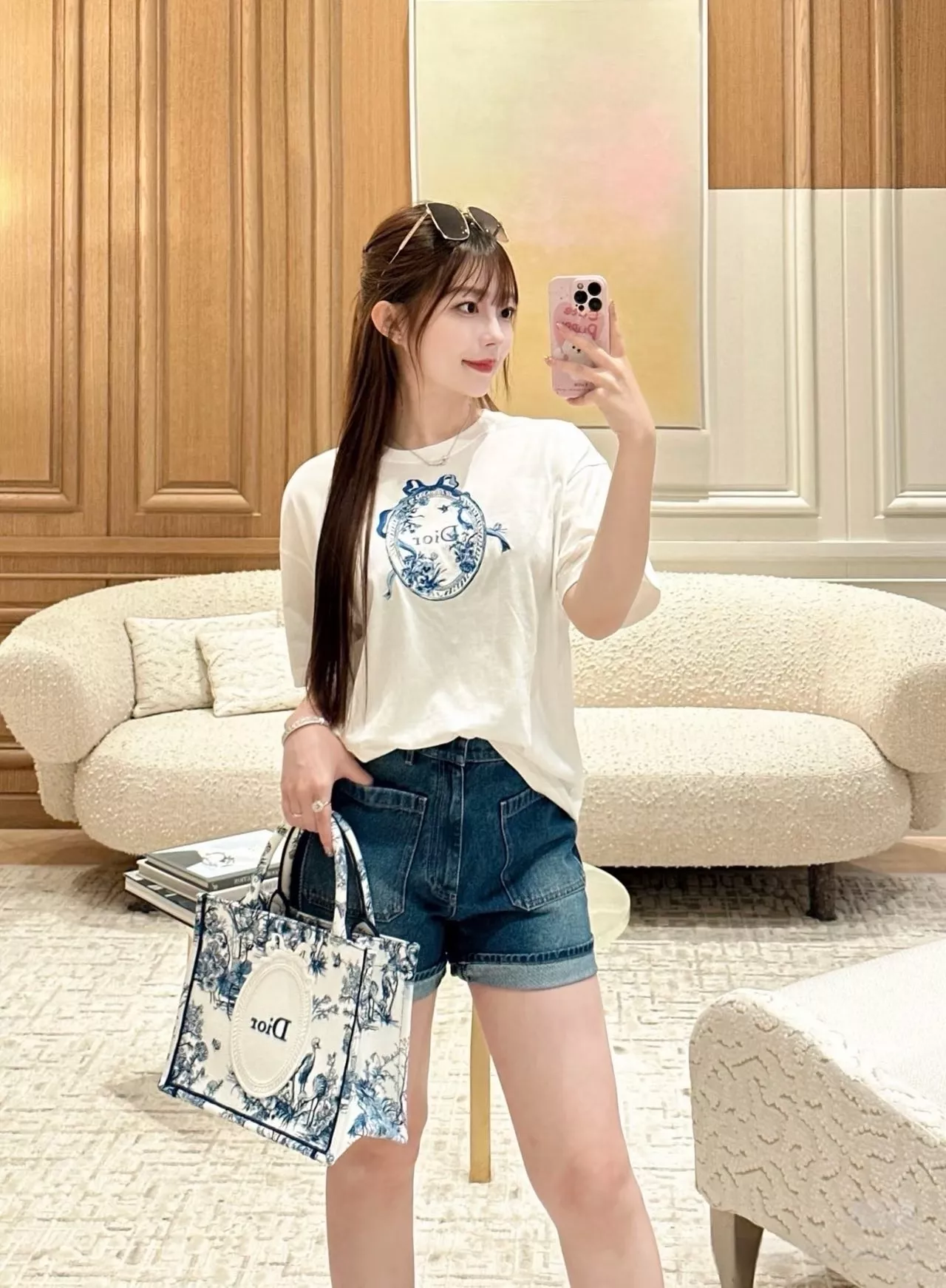 디올 자수 로고 코튼 반소매 티셔츠 상세 이미지 61