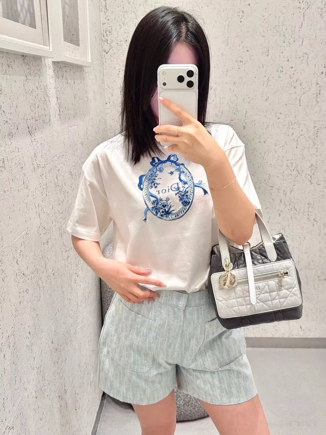 디올 자수 로고 코튼 반소매 티셔츠 상세 이미지 65