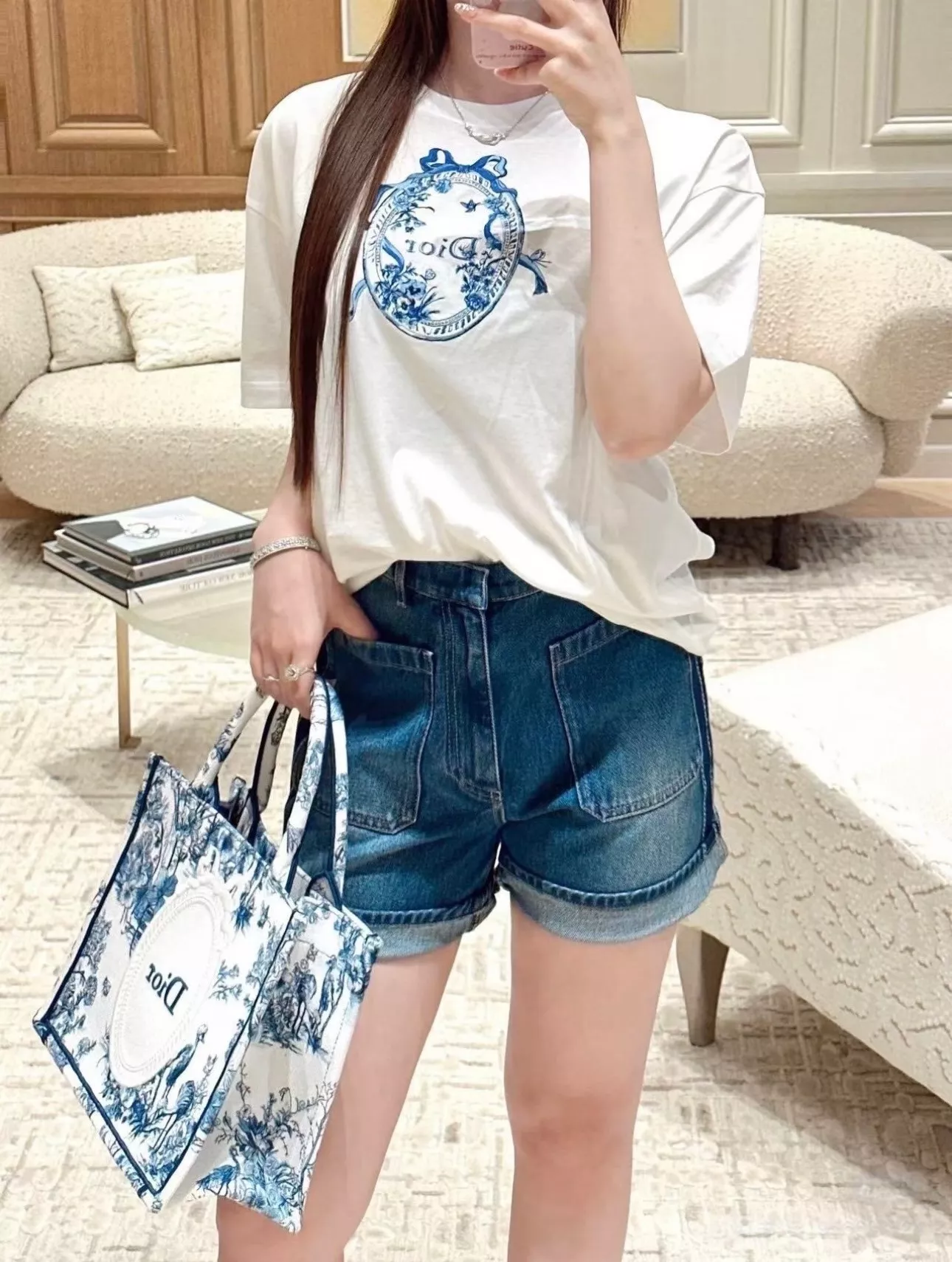 디올 자수 로고 코튼 반소매 티셔츠 상세 이미지 69