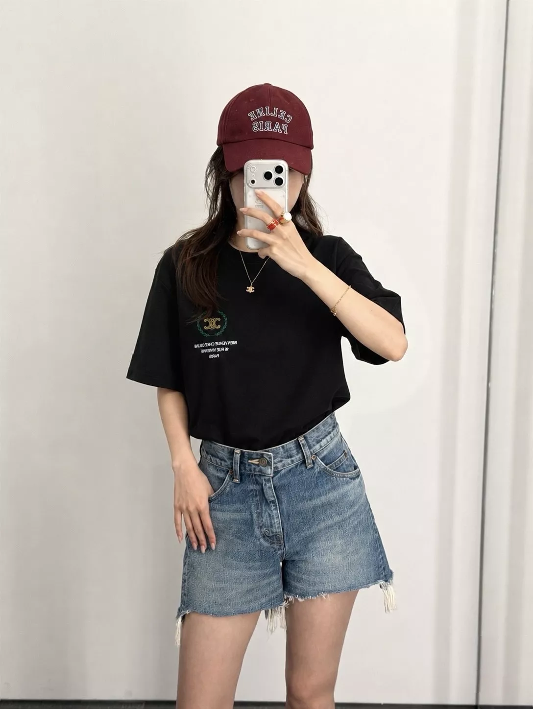 셀린느 자수 로고 라운드넥 반소매 티셔츠 상세 이미지 79