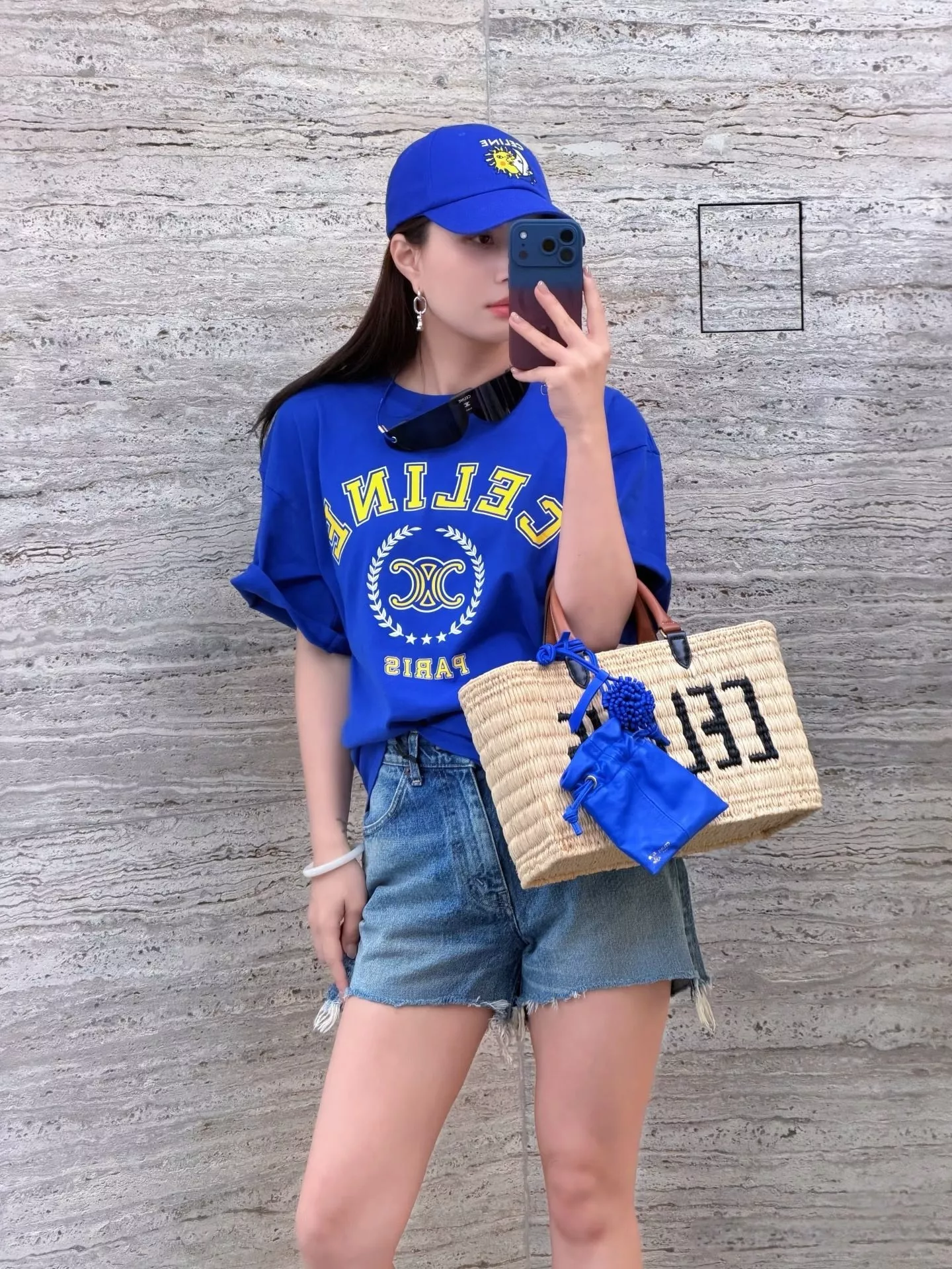 셀린느 로고 프린트 라운드넥 반소매 티셔츠 상세 이미지 96